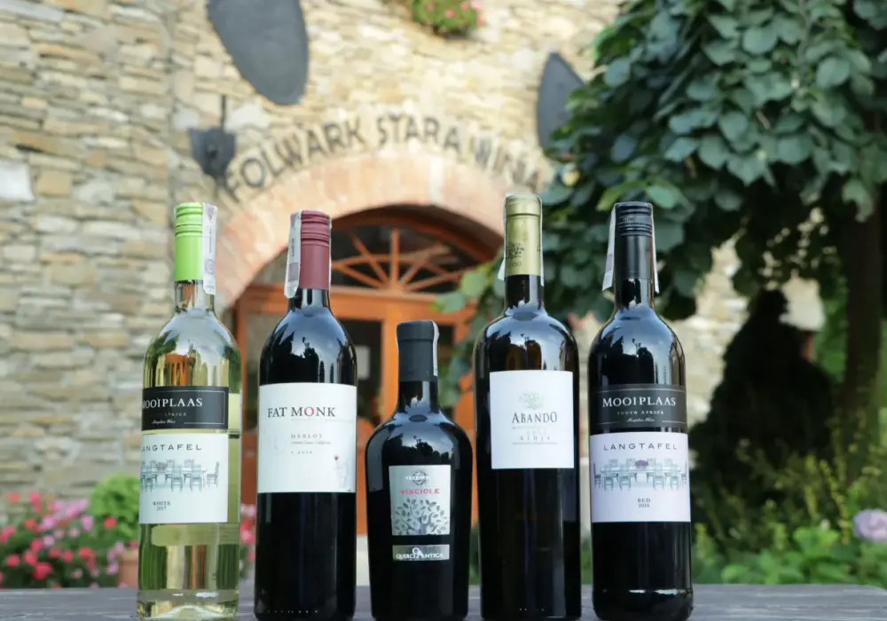 Jak dać wino na wesele - najlepsze wybory i praktyczne porady