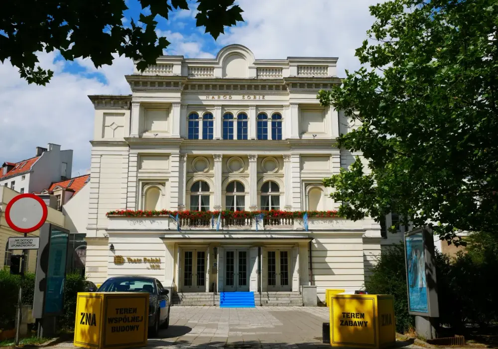 Repertuar Teatru Polskiego w Poznaniu: Aktualne Spektakle i Bilety