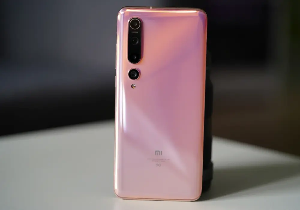 Najtańszy telefon z ładowaniem indukcyjnym: czy warto kupić?