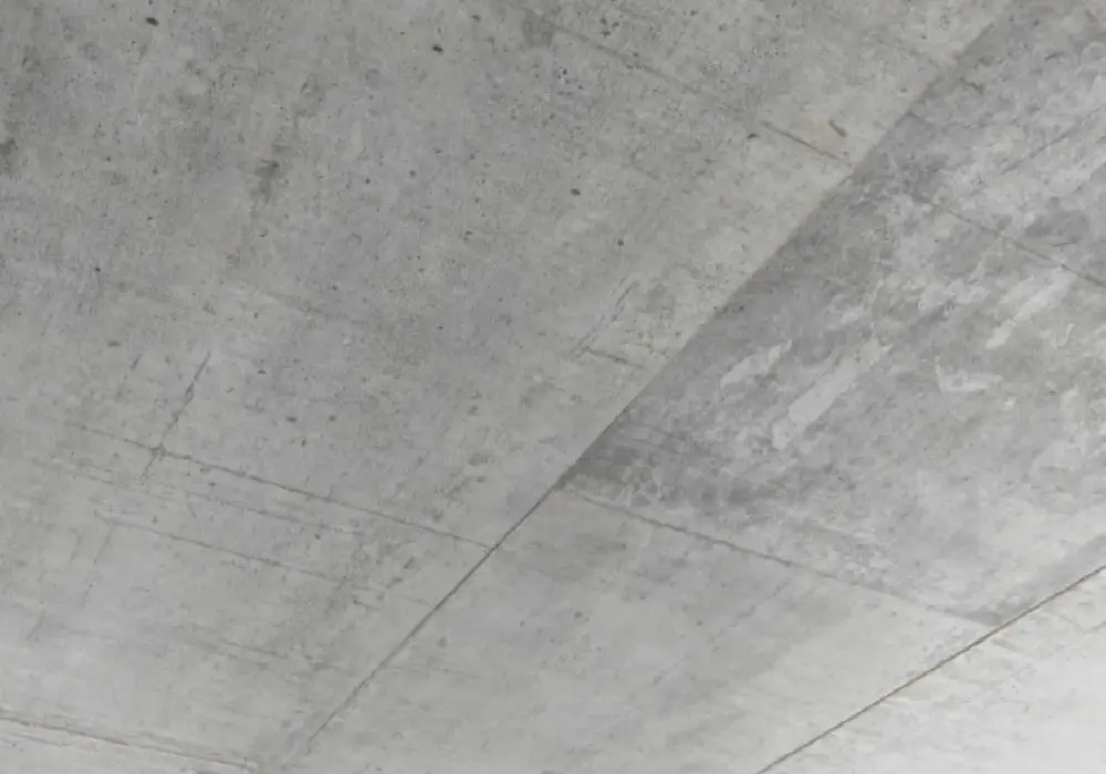 Jak wykończyć sufit betonowy: 5 skutecznych metod aranżacji