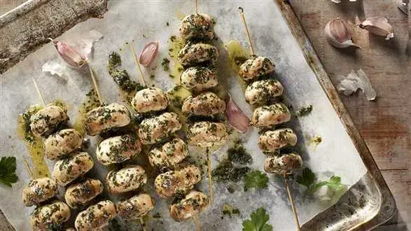 Grillowane pieczarki w soli czosnkowej