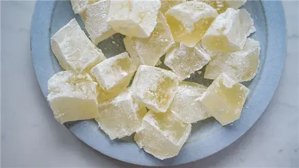 Galaretki z syropu z kwiatów czarnego bzu