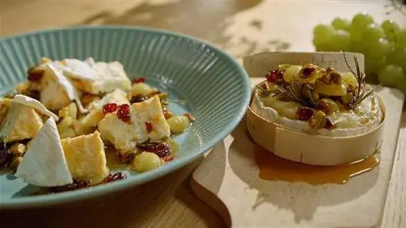 Zapiekany ser z pistacjami