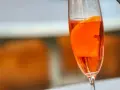 Blue Curaçao alkohol: Smak, drinki i sekrety idealnych koktajli