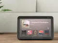 Alexa Echo Show mit Musikwiedergabe. Entdecke geheime Alexa Kommandos für deine Musik.