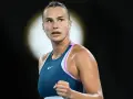 Tenista Aryna Sabalenka, sudorosa y concentrada, lista para la acción. ¿Dónde ver Sabalenka hoy?