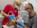 Palenie po dentyście: Jak długo czekać, by uniknąć powikłań?