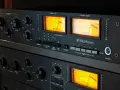 Profesjonalny kompresor audio WesAudio ng78 z dwoma analogowymi wskaźnikami VU.