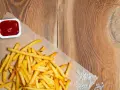 Ile smażyć frytki we frytkownicy, aby były idealnie chrupiące?