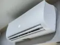 Unità interna di un condizionatore inverter, che mostra la differenza tra condizionatore inverter e pompa di calore.