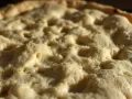 Jak uratować twarde ciasto na pizzę? Sprawdzone triki i porady!