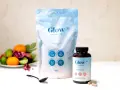 Glow/25 Kollagen Pulver und Kapseln. Nebenwirkungen sind bei diesem Produkt nicht bekannt. Frische Früchte im Hintergrund.