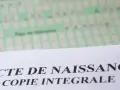 Extrait d'acte de naissance, une copie intégrale pour consulter l'état civil d'une personne.