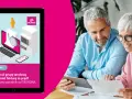 Grafika na tablecie: laptop, licznik, żarówka, piorun. Para analizuje dokumenty.
