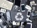 Klawiatura, myszki, telefony, aparat, dyskietki, ładowarki, kalkulator, tablet, powerbank, kamera VHS – to wszystko zaliczamy do elektrośmieci.