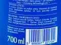 Szampon do włosów 700 ml. Sposób użycia: nanieść na mokre włosy, masować do uzyskania piany, spłukać. SLS w składzie.
