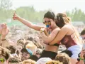 Najlepsze outfity na koncert hip hop – styl i wygoda w jednym