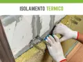 Installazione di materiale isolante per pareti interne, il miglior isolante termico per un comfort abitativo ottimale.