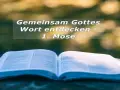 Ein aufgeschlagenes Buch liegt auf einem Tisch. Der Text im Bild lautet: "Gemeinsam Gottes Wort entdecken - 1. Mose". Dies erinnert an die Schöpfungsgeschichte, wie in Genesis 9 Vers 27 beschrieben.