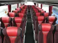 Czym się różni autobus od autokaru – wybierz najlepszą opcję podróży