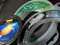Jaka plecionka na karpia? Na zdjęciu szpule żyłek i przyponów: PB Products Shield z żółwiem, Fox Tapered Mono Leaders i Gardner Sure Shock.