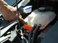 Die richtige Kühlflüssigkeit für die Klimaanlage im Auto wählen