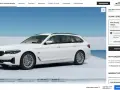 Białe BMW 530e Touring hybrydowe, gotowe do jazdy, z automatyczną skrzynią biegów.