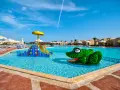 Egipt Marsa Alam: słoneczna pogoda, basen z zabawną żabą i zjeżdżalnią. Idealne miejsce na wakacje.