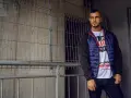 Co ubrać do granatowej kurtki, aby zawsze wyglądać stylowo?
