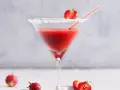 Truskawkowe Daiquiri: 4 składniki, 4 przepisy na lato!