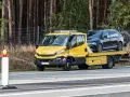 Ile kosztuje holowanie pojazdu przez policję? Sprawdź, by uniknąć wysokich opłat