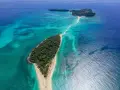 Rajskie plaże i turkusowa woda na Madagaskarze. Idealne miejsce na zwiedzanie i relaks.