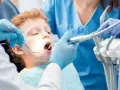 Czy dentysta to lekarz? Poznaj prawdę o zawodzie dentysty w Polsce
