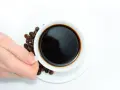 Sekrety mocnej kawy w małej filiżance: Zostań domowym baristą!