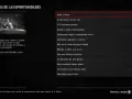 Pantalla de misión "Amor y honor" de la guía Red Dead Redemption 2. Un hombre con sombrero está sentado en un escritorio.