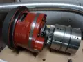 Rewers w ciągniku: mechaniczny czy elektrohydrauliczny? Wybierz mądrze!