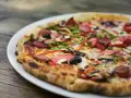 Kiedy jest Dzień Pizzy? Daty, promocje i ulubione smaki!