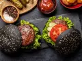 Jak przyprawić mięso na burgery? Sekrety mistrza kuchni.