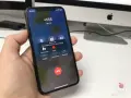 Jak nagrywać rozmowę telefoniczną? Na ekranie iPhone'a widać opcję "Start" nagrywania rozmowy z TelephonyCall.