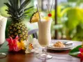 Sok kokos-ananas: Smak tropików, zdrowie i przepis na Piña Coladę
