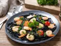 Spaghetti z czarnym makaronem - sekrety smaku i najlepsze przepisy