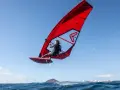 Jaki żagiel windsurfingowy? Dobierz idealny rozmiar na wiatr!
