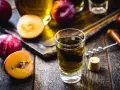 Najlepsze drinki z wódki żurawinowej, które musisz spróbować