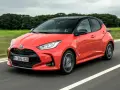 Czy Toyota Yaris Hybrid to dobry wybór? Zobacz zalety i wady