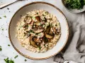 Risotto z grzybami vs Paella: Wybierz idealne danie dla siebie!