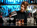 Ile zarabia barman w hotelu? Zaskakujące fakty o wynagrodzeniach