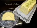 Limoncello Kuchen, eine süße Rolle mit cremiger Füllung, verziert mit Pistazien. Ein Genuss wie bei Schuhbeck.
