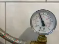 Jakie ciśnienie w instalacji co w bloku zapewnia efektywne ogrzewanie?
