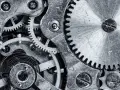 Złożony mechanizm zegarka, zębatki i sprężyny tworzą skomplikowany mechanizm rozproszonego ja, gdzie każdy element ma swoje miejsce.