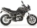 Czarny motocykl Aprilia Pegaso 650. Szczegółowe aprilia pegaso 650 dane techniczne.